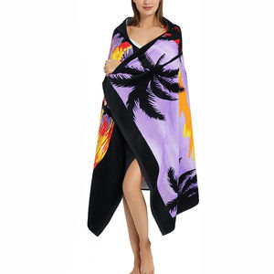 Toalla de Playa de Lujo Estampada Absorbente de Alta Calidad, Tela Suave Resistente a la Decoloración, Perfecta para Vacaciones de Verano y Relajación en la Playa - Product Image 1