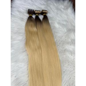Extensions de cheveux humains blond cendré ombré, lisses, à bandes adhésives, 3 pièces - Product Image 1