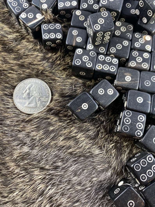 Dés de jeu faits à la main en corne de buffle écologique, polis naturellement, design moderne pour jeux de société et ensembles de casino, taille personnalisée, export - Product Image 5