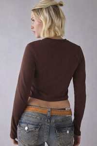 Camiseta Corta de Manga Larga para Mujer, 100% Algodón, Corte Ajustado, Estilo Urbano, con Logotipo Personalizado, Venta al Por Mayor - Product Image 2