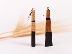 Boucles d'oreilles artisanales en résine et bois MN EXPORTS pour femmes, pendantes en bois naturel et époxy, légères, bijoux artisanaux, cadeau, style Uttar Fashion - Product Image 3