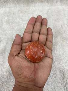 Sphère de calcite orange aux couleurs ambre vibrantes, profondeur translucide, forme lisse, éclat chaud et charme minéral distinctif - Product Image 3
