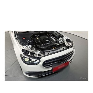 Mercedes-Benz Clase E E250 Exclusive, Modelo Marzo 2023, con 18,546 km, Caja de Cambios Automática, Asientos de Cuero, Cámara Trasera - Product Image 6