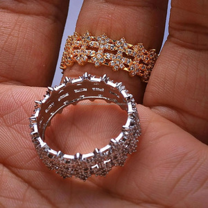 Anillo de Compromiso de Lujo con Moissanita Tallada, Anillo de Boda Clásico para Hombre con Engaste de Garras en Plata de Ley 925 Bañada en Rodio, Regalo Ideal - Product Image 6