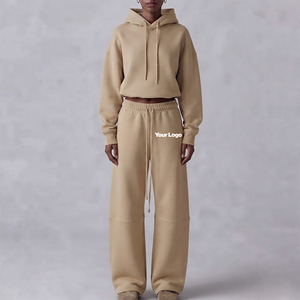 High Quality Casual Wear Breathable Summer 2 Piece Hoodies & Sweatshirts Custom Embriordery Logo Solid Color <b>Crop</b> <b>Top</b> Tracksuit - Product Image 4