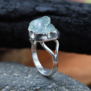 Anillo de Aguamarina Natural en Bruto, Plata de Ley 925, Hecho a Mano, Anillo de Gema en Bruto para Mujer, Joyería al por Mayor Alibaba - Product Image 4