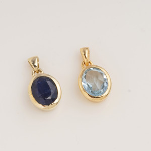 Pendentif ovale en cyanite bleue naturelle, serti de pierres précieuses, avec monture dorée, collier fait main, bijoux minimalistes, cadeau pour elle, femme - Product Image 2