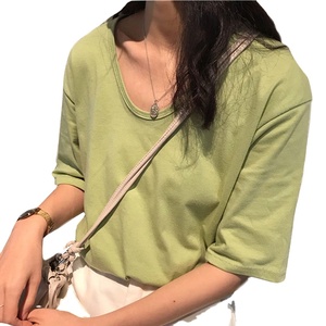 Camiseta de Cachemira con Botones Estampados para Mujer, Corte Ajustado, Ecológica, con Logotipo Personalizado, Oferta de Verano - Product Image 1