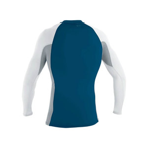 เสื้อกีฬาน้ำหนักเบา เหมาะสำหรับกิจกรรมฤดูร้อน ชุดรัดรูปแบบ Rashguard ออกแบบมาเพื่อการออกกำลังกายแบบทนทาน - Product Image 5
