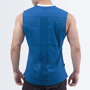 เสื้อกล้ามทรงสลิมฟิตสำหรับผู้ชาย รุ่น OEM 2026 ดีไซน์ใหม่ คอวี ตัดเย็บแบบโค้งมน  ผ้าคอตตอนเจอร์ซีย์  คอเสื้อแบบสั่งทำพิเศษ - Product Image 5