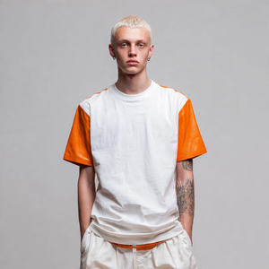 เสื้อยืดหนังคอกลมสไตล์สตรีทสำหรับผู้ชาย ระบายอากาศได้ดี เป็นมิตรกับสิ่งแวดล้อม ทรงปกติ สีขาวดำ แขนสั้น - Product Image 3