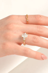 Bague de fiançailles pour femme avec trois diamants de laboratoire, plaquée or, certifiée IGI, taille ovale, bijoux de mariage - Product Image 5