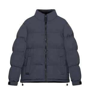 Blouson d'hiver matelassé surdimensionné pour homme, col montant à capuche, logo personnalisé sur le devant, coque en soie respirante, chaud, unisexe, 2026 - Product Image 3