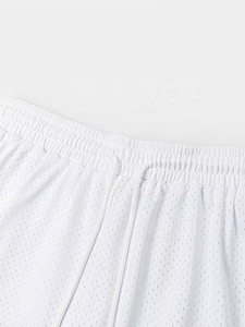 Pantalones Cortos de Malla Personalizados de Fábrica, Secado Rápido, Cintura Elástica con Cordón, Estilo Deportivo, Impresión por Sublimación de Blanco a Negro - Product Image 4