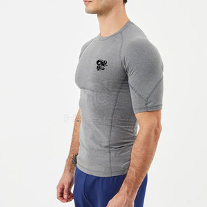 Lightweight Athletic Sports Apparel <b>Compression</b> <b>Shirt</b> With Stretch Comfort Breathable Fabric For Fitness Exercise - Product Image 4