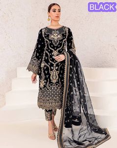 Ensemble Salwar Kameez de Luxe en Soie Noir Jet avec Broderie Lourde en Zari Doré et Paillettes, Kurta Droit et Pantalon, Style Indien Pakistanais pour Mariage et Cérémonies - Product Image 3
