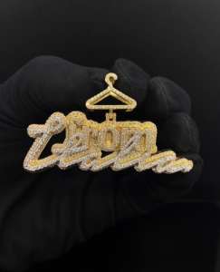 Colgante de Leyenda con Diamantes de Imitación, Estilo Hip Hop, Chapado en Oro - Product Image 3