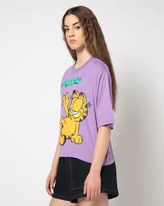 T-shirt pour femme coupe ample, fournisseur OEM, tee-shirt décontracté à manches courtes, couleurs personnalisées et logo imprimé disponibles en gros - Product Image 2