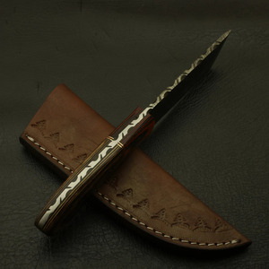 Couteau de camping, de chasse et de bushcraft à lame fixe de style Tanto en acier Damas fait main, manche en bois bicolore, directement de l'usine - Product Image 5