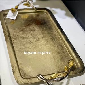 Ensemble de 2 plateaux de service mobiles en métal artisanal moderne de luxe, design martelé, poignée en forme de branche dorée, pour le ramadan et les mariages, pour servir des collations - Product Image 3