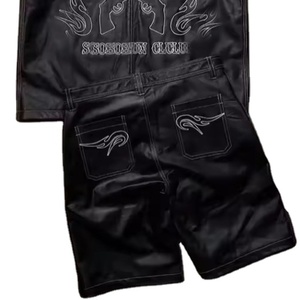 Fabricante OEM dos piezas chándal con cremallera camisa pantalones cortos ropa de calle personalizada bordado hombres cuero manga corta y pantalones cortos conjuntos - Product Image 3