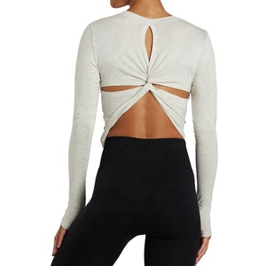 Camiseta Deportiva para Mujer, Elegante, con Diseño en la Espalda, Transpirable, Elástica, de Secado Rápido, para Yoga, Gimnasio, Entrenamiento, Fitness - Product Image 3