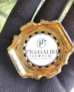 นาฬิกาข้อมือเพชรหรู Pragalbh Jewels รุ่น Iced Out หน้าปัดลายหัวกะโหลก ตัวเรือนสแตนเลสสตีล ระบบควอตซ์ สำหรับผู้ชาย - Product Image 6