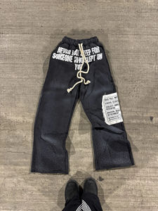 Conjunto Deportivo Unisex Estilo Y2K Gótico con Parches – Sudadera con Cremallera y Estampado Gráfico y Pantalones Anchos |   Conjunto de 2 Piezas de Ropa Urbana de Moda - Product Image 3