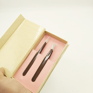Pince à cils marron avec revêtement pour soins personnels, pose et retrait de faux cils, ensemble de pinces à cils - Product Image 3