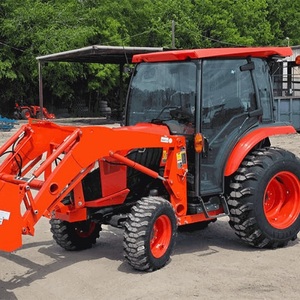Tractor Kubota Premium de Alta Potencia Diésel 4x4, Maquinaria Agrícola con Rendimiento Avanzado y Operación Confiable en el Campo - Product Image 6