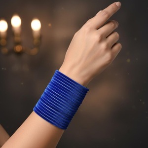 Pulseras de Terciopelo Fucsia para Mujer, Brazaletes Apilables Clásicos para Regalo - Product Image 1