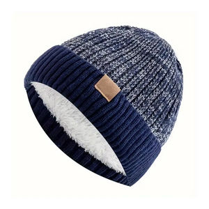 Gorro de Punto Acanalado Premium Midnight Cuff - Gorro de Invierno para Hombre y Mujer, Suave, Térmico, para Uso Diario, Viajes y Estilo Urbano - Product Image 3