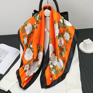 Pañuelo de Seda Amarillo Mostaza con Estampado de Hojas de <span class=keywords><strong>Palma</strong></span> Tropical para Mujer, para Usar como Turbante o Decoración para Bolsos de Paja - Product Image 6