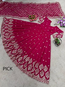 Ensemble de robes Bollywood pour femmes-nouvelle tenue de soirée robe en Georgette pleine broderie lourde séquence travail Dupatta vente en gros naturel - Product Image 3
