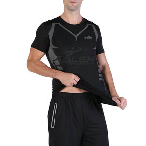 Ensemble de shorts de compression performants avec matière respirante et ajustement flexible pour l'entraînement et l'exercice physique - Product Image 3