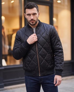Veste en cuir noire pour homme, style gothique matelassé, broderie blanche effrayante, manteau d'hiver fait main, veste en cuir pour homme - Product Image 6
