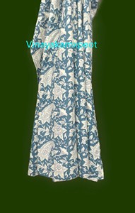 Robe Kaftan Midi Artisanale Exquise à Motifs Floraux Bleus pour Femme, Imprimé Sanganeri Intricat, Col en V, 100% Coton - Product Image 6