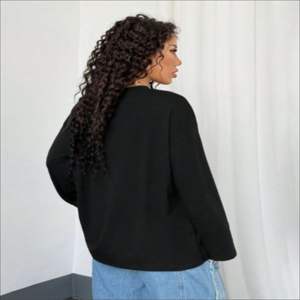 Camiseta Premium de Algodón Grueso de 300 GSM, Corte Holgado, Tejido Grueso, Estilo Urbano, Personalizable - Product Image 3