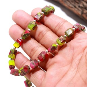 Collar de Cuentas de Turquesa Mohave Verde Rubí Facetada, Joyería Artesanal de Piedras Preciosas de Turquesa, Elegante Piedra de Nacimiento de Diciembre - Product Image 6