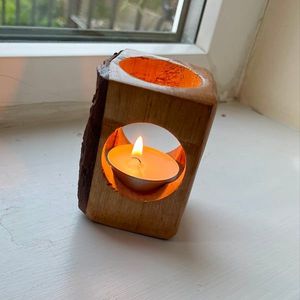 Portavelas Cuadrado de Resina y Madera, Diseño Artesanal, Ecológico, Sin Humo, Aromático, para Diwali, Navidad, Hogar, Spa, Cafetería - Product Image 1