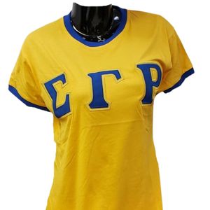 Camiseta de la Hermandad Sigma Gamma Rho, Negra, para Mujer, Manga Corta, Cuello Redondo, con Gráfico de Letras Griegas, Informal, Personalizada - Product Image 1