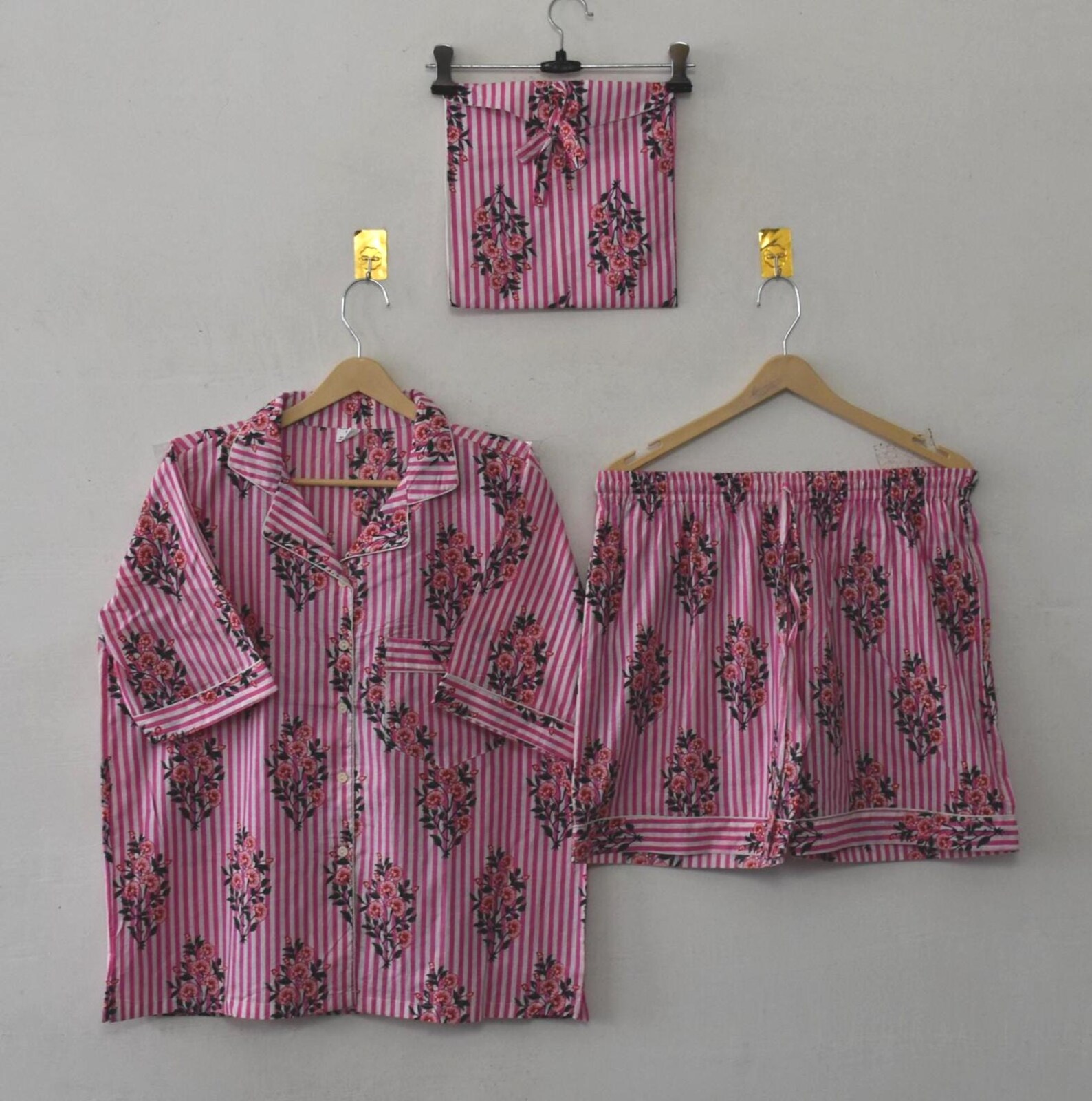 Identique à l'image