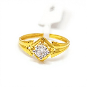 แหวนทองคำแท้ 22K ประดับเพชรคิวบิกเซอร์โคเนียสำหรับผู้หญิง แหวนหมั้นทองคำแท้สีเหลือง งานแฮนด์เมด เครื่องประดับชั้นดีสำหรับงานแต่งงาน - Product Image 2