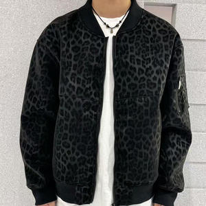 Blouson bomber en PU à imprimé léopard pour homme, fermeture éclair, col rabattu, vêtement décontracté pour l'automne, coupe classique, logo brodé sur le devant - Product Image 2