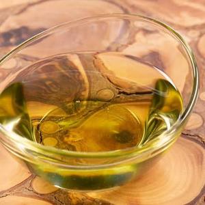 Aceite Orgánico de Amla India para el Crecimiento del Cabello, Hidratante para el Cuero Cabelludo, Tratamiento para un Cabello Fuerte, Saludable y Grueso - Product Image 1