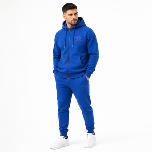 Survêtement homme premium fabriqué avec un tissu respirant offrant un confort et un style supérieurs, idéal pour un usage quotidien. - Product Image 4