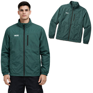 เสื้อแจ็คเก็ตกันลมน้ำหนักเบาสำหรับผู้ชาย ทำจากไนลอน เหมาะสำหรับกิจกรรมกลางแจ้ง กันน้ำ มีซิป ปักโลโก้ได้ คุณภาพสูง ผลิตตามแบบ OEM ขายส่ง - Product Image 1