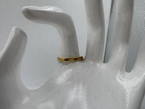 Anillo delicado chapado en oro de latón de estilo clásico al mejor precio para mujer, hipoalergénico y resistente al deslustre para bodas y fiestas - Product Image 2