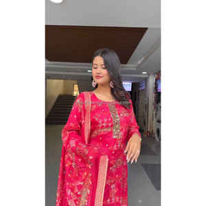 Conjunto Kurta recto estampado floral rojo para mujer - Product Image 4