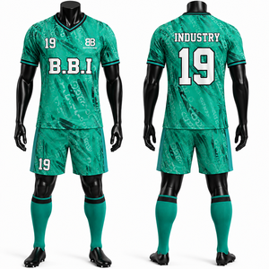 Conjunto de Uniforme de Fútbol Personalizado con Sublimación, 100% Poliéster, Diseño Negro y Rosa, Camiseta y Pantalones Cortos Unisex, Fabricante OEM - Product Image 2
